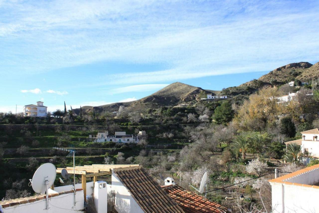 Апартаменты Casita De Pueblo Reformada, Terraza Con Vistas Preciosas Y Parking Privado Бедар Экстерьер фото