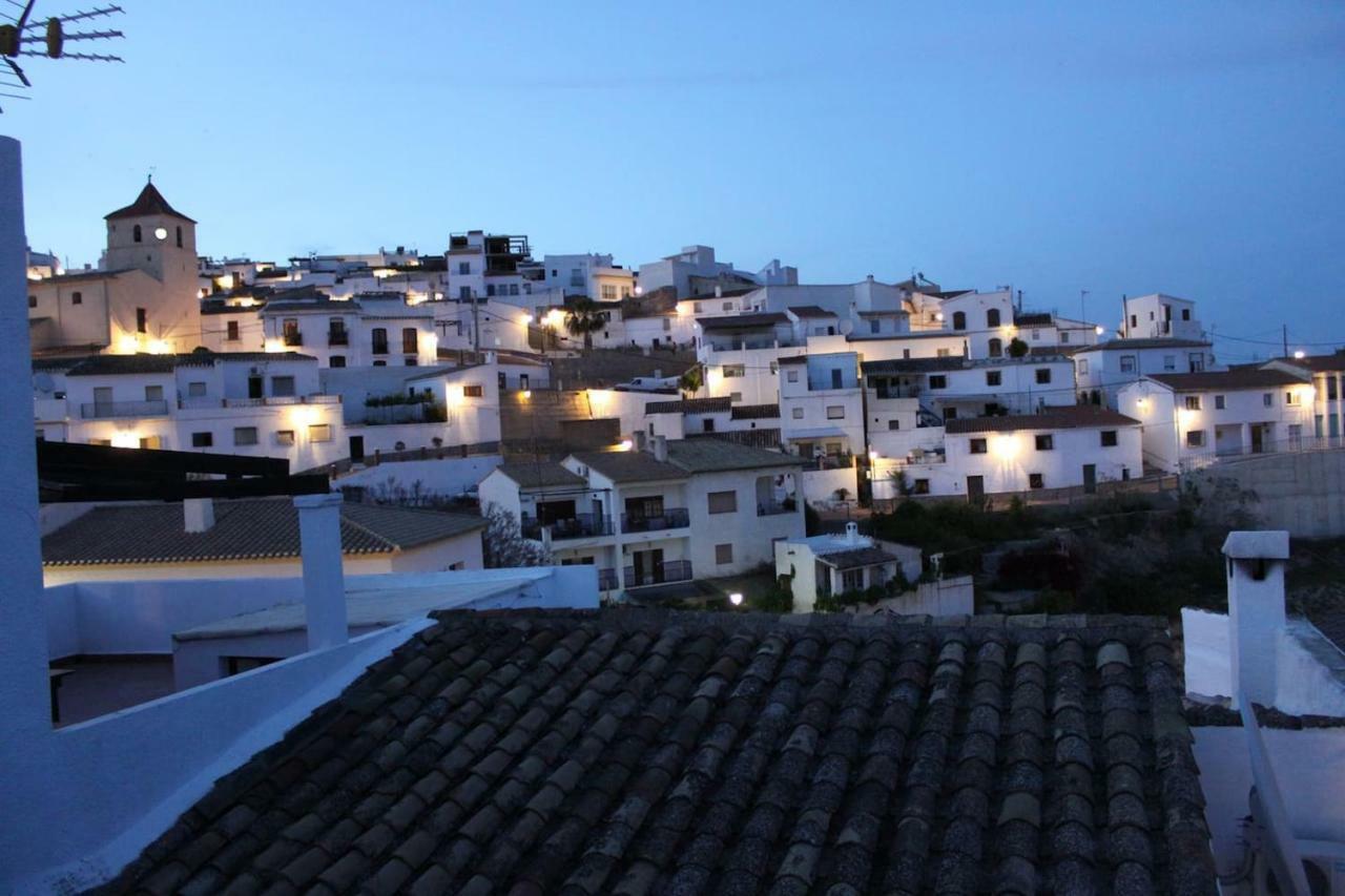 Апартаменты Casita De Pueblo Reformada, Terraza Con Vistas Preciosas Y Parking Privado Бедар Экстерьер фото