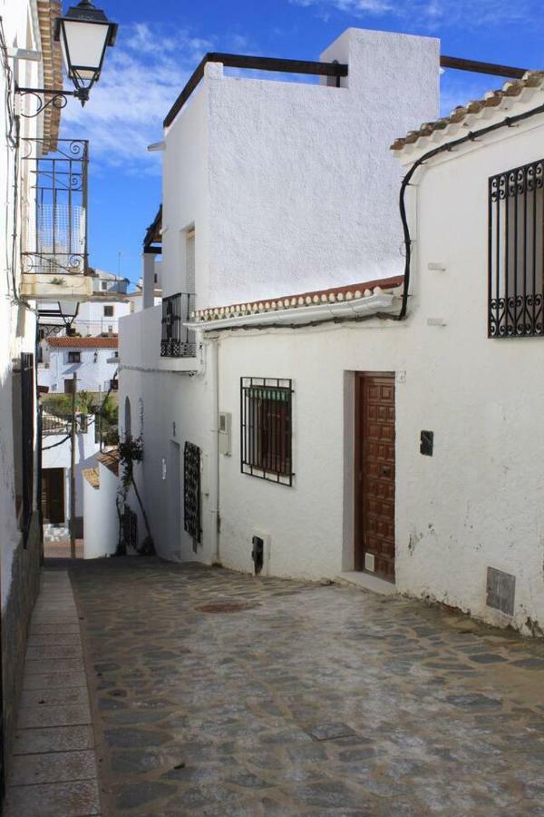 Апартаменты Casita De Pueblo Reformada, Terraza Con Vistas Preciosas Y Parking Privado Бедар Экстерьер фото